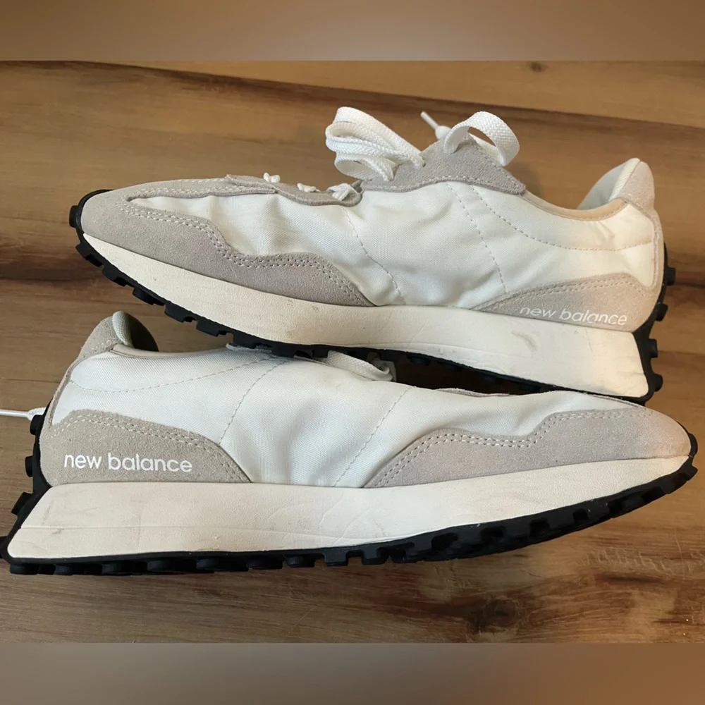 New Balance 327 - Picture 6 of 6